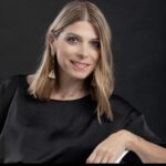 Ανδρική και γυναικεία μόδα από την Cosmosyndesis, με έμφαση στη σύγχρονη αισθητική και ποιότητα.